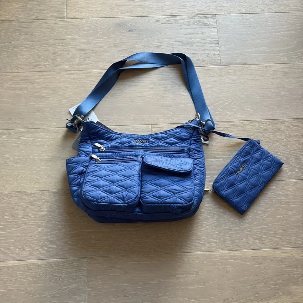 Baggallini Navy Quilted Shoulder Bag - Picture 3 of 6